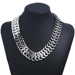 Hollow Scales Design Chunky Style Choker