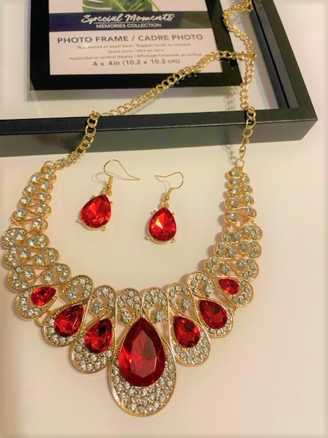 Water Drop Multicolor Diamond Necklace Set