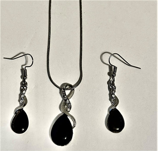 Pearl Water Drop Necklace Set